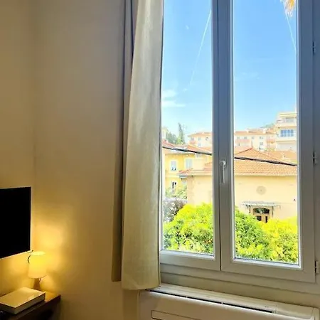 Apartment Le Raphael - A 10 Min De La - Wifi Et Climatisation